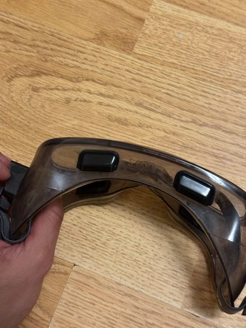 Ski Goggles - Picture 4 of 5